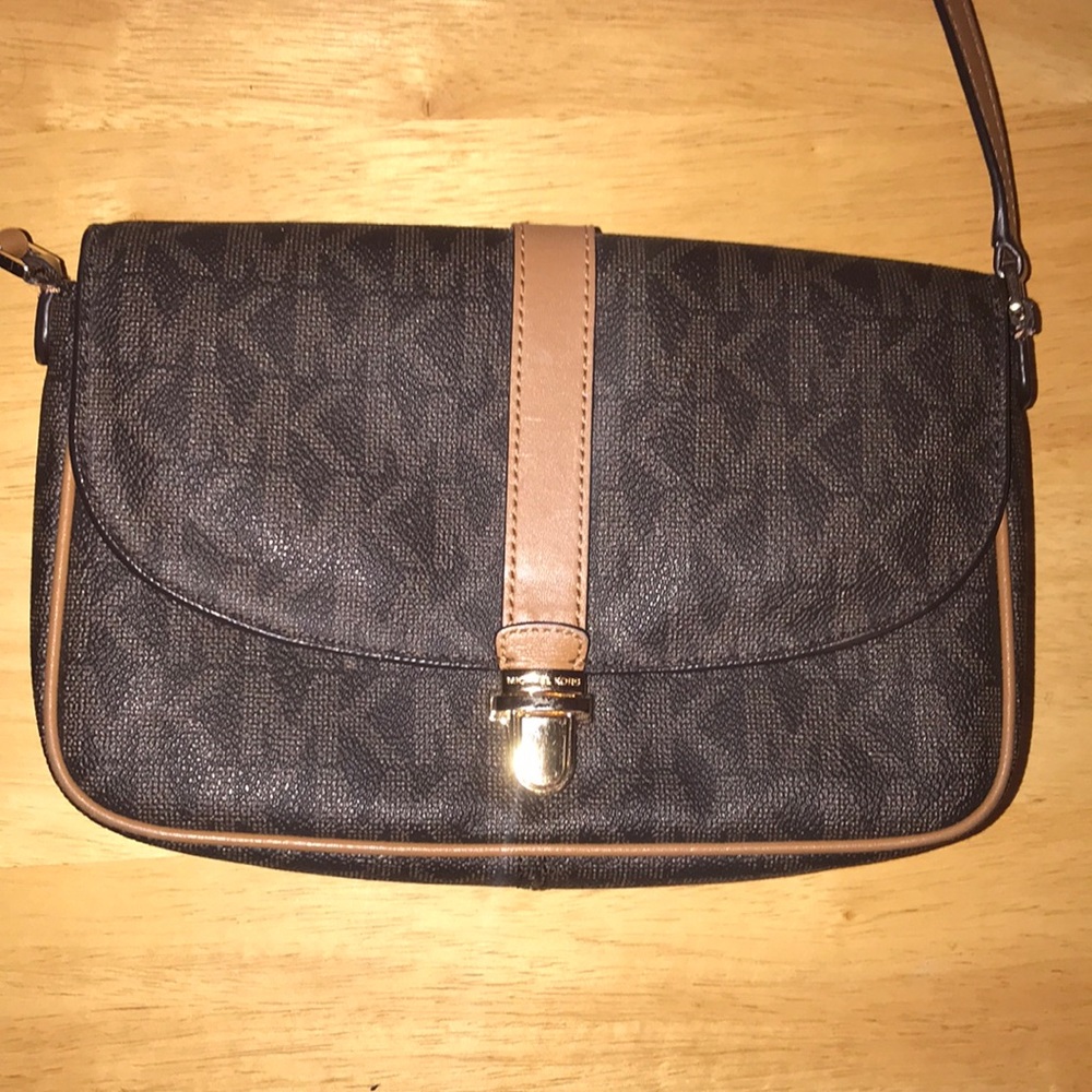 Michael Kors crossbody bag